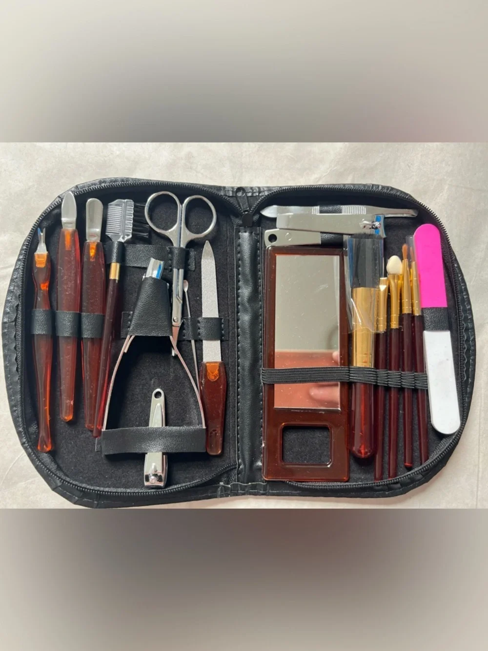 Elina 18 Pieces Professional Manicure /Pedicure Kit & Make Up Set
